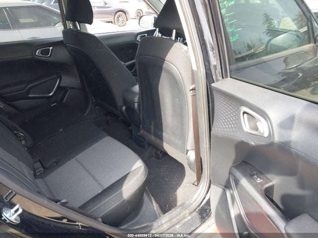 KNDJ63AU4N7151170 KIA Soul Gt-line