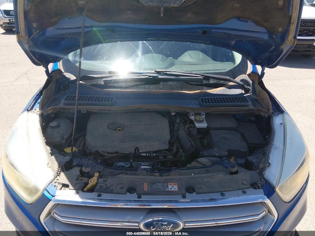 1FMCU0GD2HUA41207 Ford ESCAPE SE