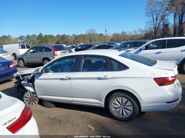 2019 Volkswagen Jetta 1.4t R-line/1.4t S/1.4t Se მანქანა იყიდება აუქციონზე, vin: 3VWCB7BU5KM130188, აუქციონის ნომერი: 44889623