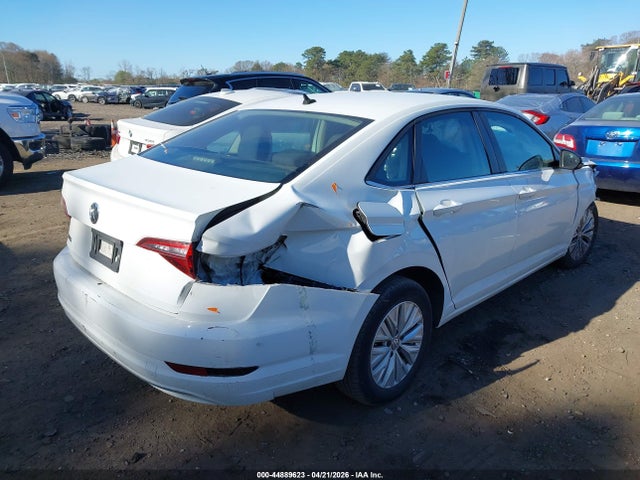 2019 Volkswagen Jetta 1.4t R-line/1.4t S/1.4t Se მანქანა იყიდება აუქციონზე, vin: 3VWCB7BU5KM130188, აუქციონის ნომერი: 44889623