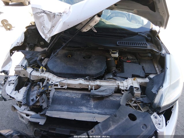 44889639 :رقم المزاد ، 1FMCU9J97EUA62123 vin ، 2014 Ford Escape Titanium مزاد بيع