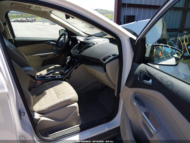 44889639 :رقم المزاد ، 1FMCU9J97EUA62123 vin ، 2014 Ford Escape Titanium مزاد بيع