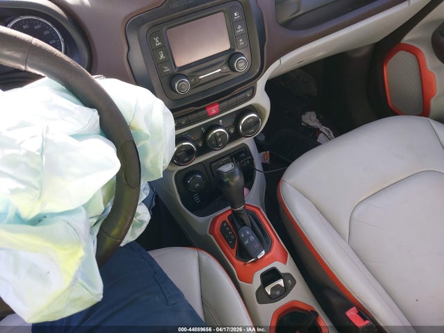 2015 Jeep Renegade Limited მანქანა იყიდება აუქციონზე, vin: ZACCJBDTXFPB77152, აუქციონის ნომერი: 44889656