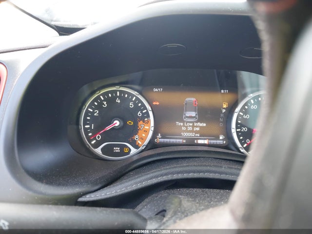 2015 Jeep Renegade Limited მანქანა იყიდება აუქციონზე, vin: ZACCJBDTXFPB77152, აუქციონის ნომერი: 44889656