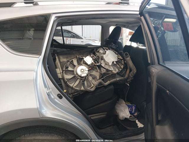 44889659 :رقم المزاد ، JTMRJREV7JD210733 vin ، 2018 Toyota Rav4 Hybrid Xle مزاد بيع