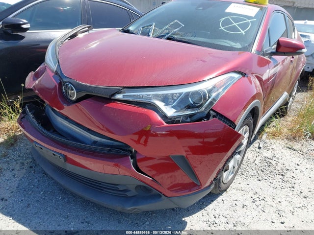 JTNKHMBX6K1022094 Toyota C-HR LE