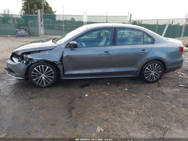 44889670 :رقم المزاد ، 3VWD17AJ0HM404548 vin ، 2017 Volkswagen Jetta 1.8t Sport مزاد بيع