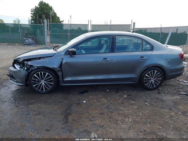 44889670 :رقم المزاد ، 3VWD17AJ0HM404548 vin ، 2017 Volkswagen Jetta 1.8t Sport مزاد بيع