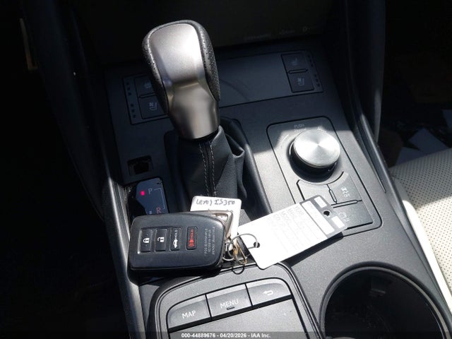 44889676 :رقم المزاد ، JTHGZ1B22N5057530 vin ، 2022 Lexus Is 350 F Sport مزاد بيع