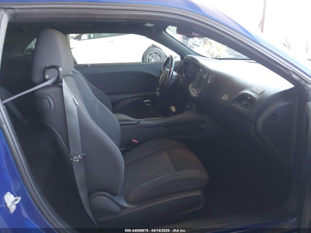 Продажа на аукционе авто 2019 Dodge Challenger Sxt, vin: 2C3CDZAG4KH737349, номер лота: 44889679