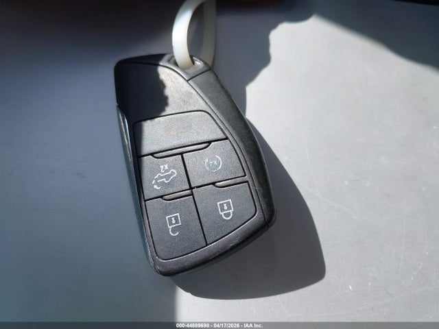 Продажа на аукционе авто 2024 Gmc Sierra 1500 4wd  Short Box Slt, vin: 1GTUUDED3RZ113300, номер лота: 44889698
