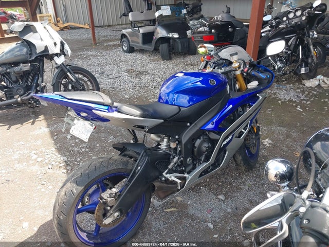 Yamaha YZFR6 2015 JYARJ16E1FA034606 Image 4