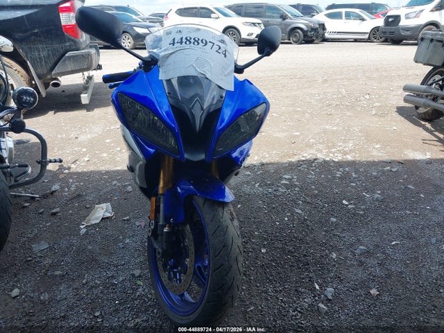 Yamaha YZFR6 2015 JYARJ16E1FA034606 Image 5