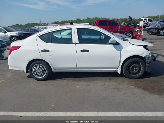 Aukcja sprzedaży 2017 Nissan Versa 1.6 S, vin: 3N1CN7AP4HL818044, numer aukcji: 44889740