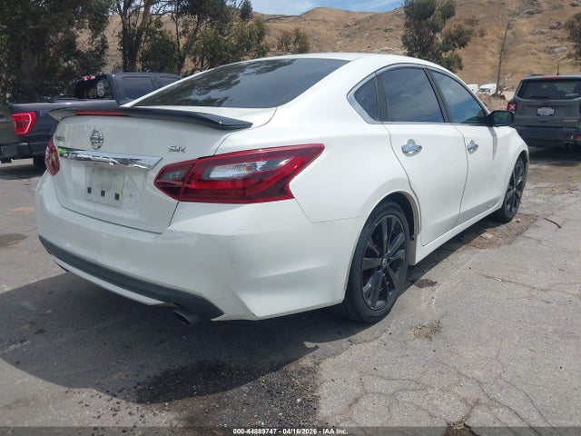 1N4AL3AP1HN336480 Nissan Altima 2.5 Sr