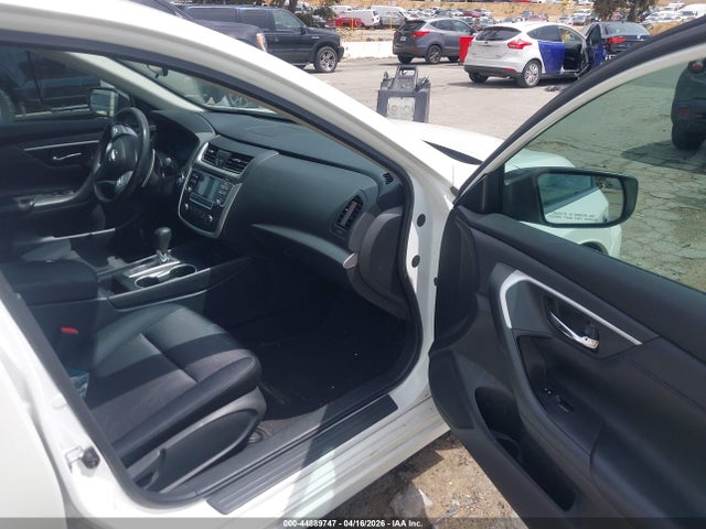 1N4AL3AP1HN336480 Nissan Altima 2.5 Sr