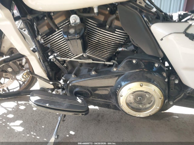 1HD1ACL19PB629731 Harley-Davidson Fltrxst