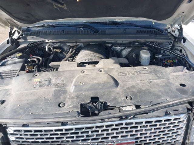 Продажа на аукционе авто 2015 Gmc Yukon Xl 1500 Denali, vin: 1GKS2JKJ6FR724556, номер лота: 44889800