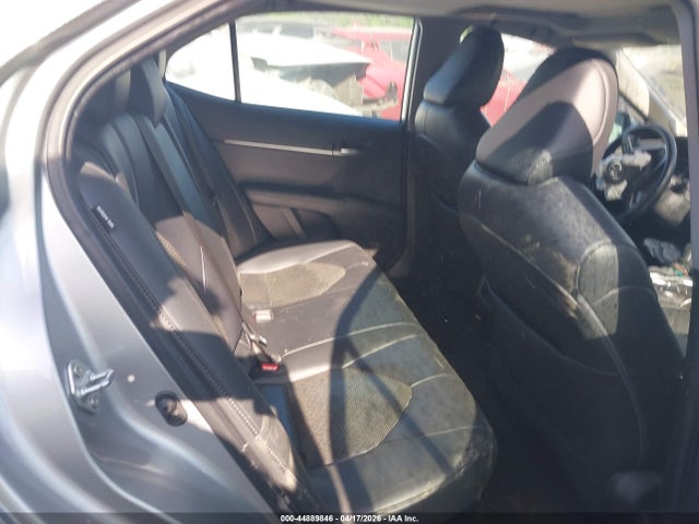Продажа на аукционе авто 2021 Toyota Camry Xle Hybrid, vin: 4T1F31AK9MU561217, номер лота: 44889846