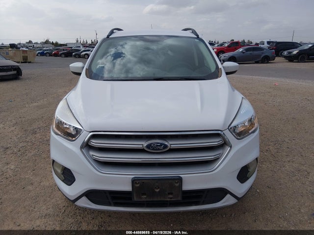 1FMCU9GD4JUD08745 Ford ESCAPE SE
