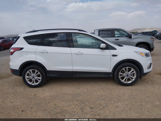 1FMCU9GD4JUD08745 Ford ESCAPE SE