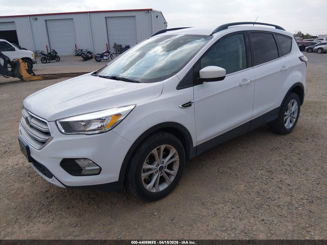 1FMCU9GD4JUD08745 Ford ESCAPE SE