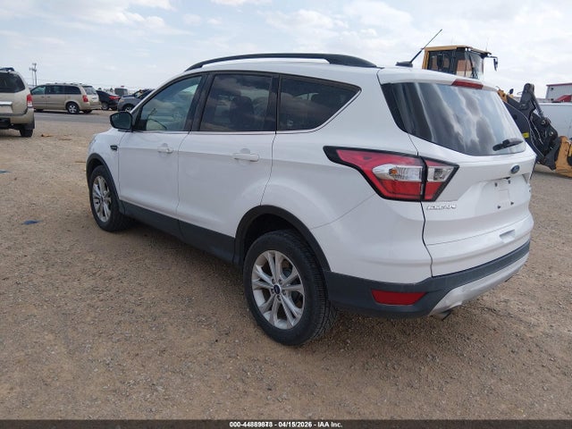 1FMCU9GD4JUD08745 Ford ESCAPE SE