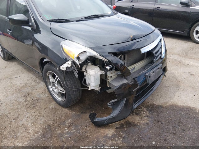 3N1CN7AP8JL839520 Nissan Versa 1.6 S+