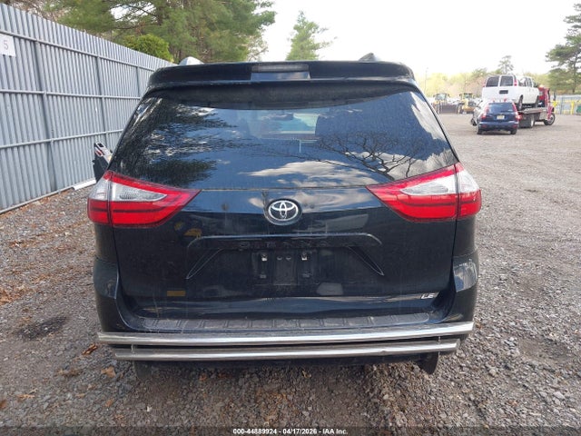 Aukcja sprzedaży 2017 Toyota Sienna Le 8 Passenger, vin: 5TDKZ3DC9HS862565, numer aukcji: 44889924