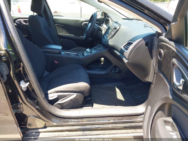 Продаж на аукціоні авто 2015 Chrysler 200 Limited, vin: 1C3CCCAB6FN640705, номер лоту: 44889940