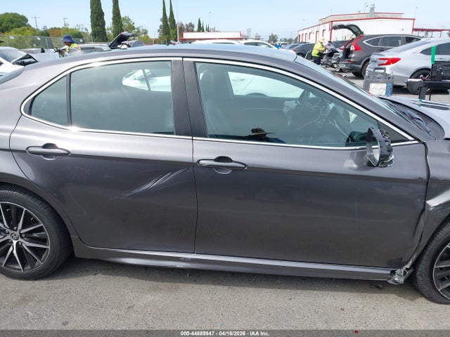4T1G11AK7NU047040 Toyota CAMRY SE