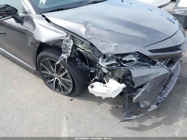 4T1G11AK7NU047040 Toyota CAMRY SE
