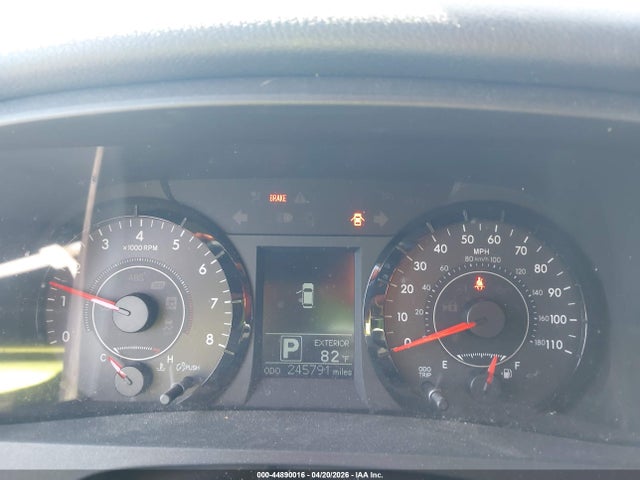 44890016 :رقم المزاد ، 5TDKK3DC2FS557734 vin ، 2015 Toyota Sienna Le 8 Passenger مزاد بيع