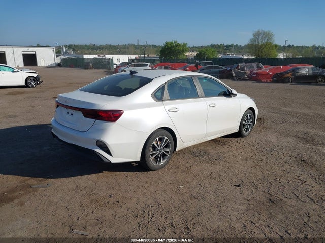 3KPF24AD0RE777392 KIA Forte Lxs