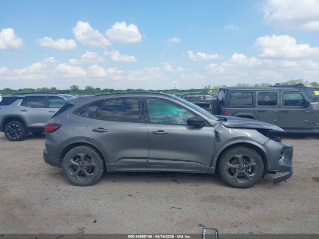 44890145 :رقم المزاد ، 1FMCU0MN1PUA02832 vin ، 2023 Ford Escape St-line مزاد بيع