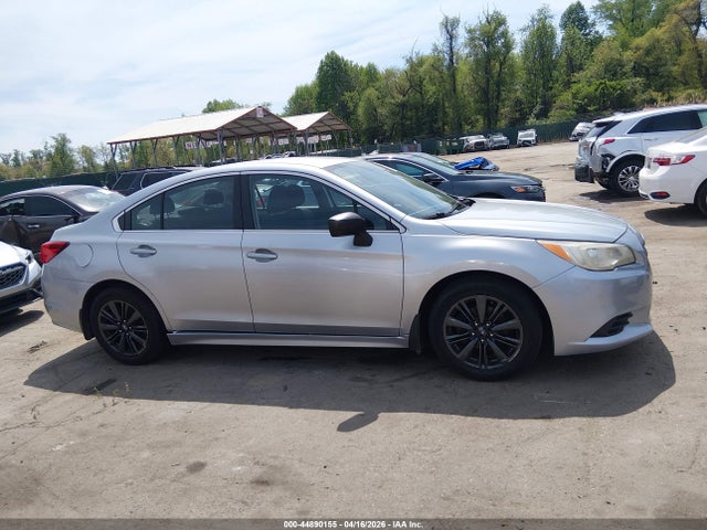 2015 Subaru Legacy 2.5i მანქანა იყიდება აუქციონზე, vin: 4S3BNAA62F3015786, აუქციონის ნომერი: 44890155