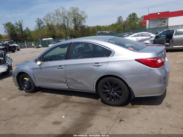 2015 Subaru Legacy 2.5i მანქანა იყიდება აუქციონზე, vin: 4S3BNAA62F3015786, აუქციონის ნომერი: 44890155