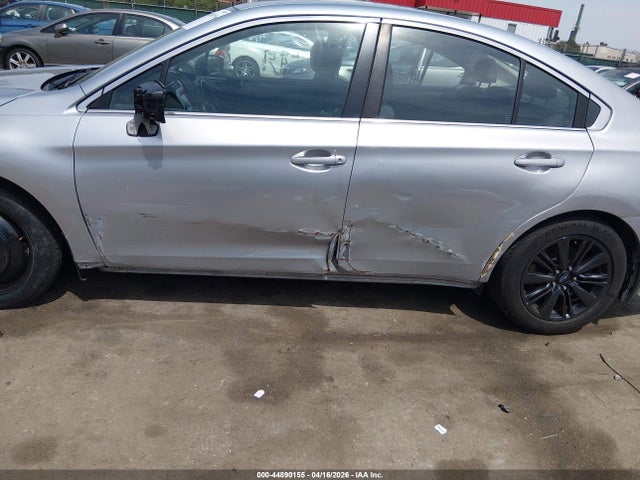 2015 Subaru Legacy 2.5i მანქანა იყიდება აუქციონზე, vin: 4S3BNAA62F3015786, აუქციონის ნომერი: 44890155