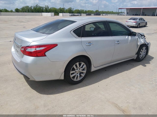 1N4AL3AP3HC273166 Nissan Altima 2.5 S