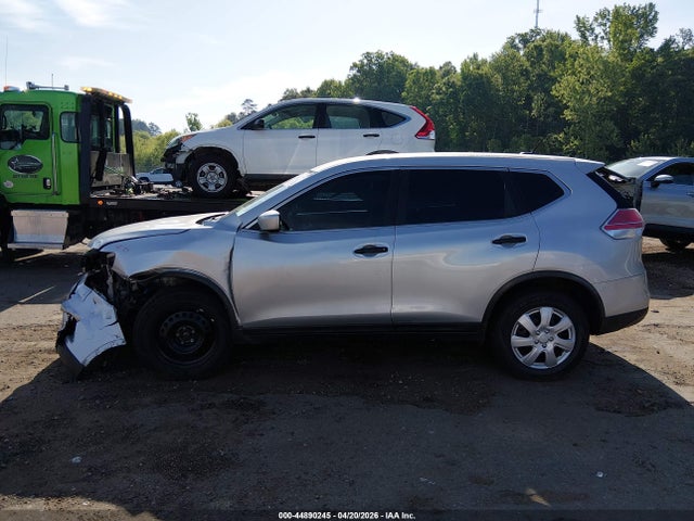 2016 Nissan Rogue S მანქანა იყიდება აუქციონზე, vin: JN8AT2MT4GW021439, აუქციონის ნომერი: 44890245