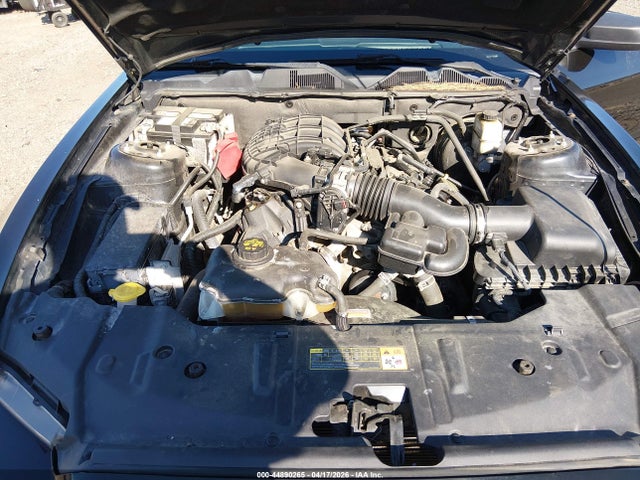 2014 Ford Mustang V6 მანქანა იყიდება აუქციონზე, vin: 1ZVBP8AM2E5295825, აუქციონის ნომერი: 44890265