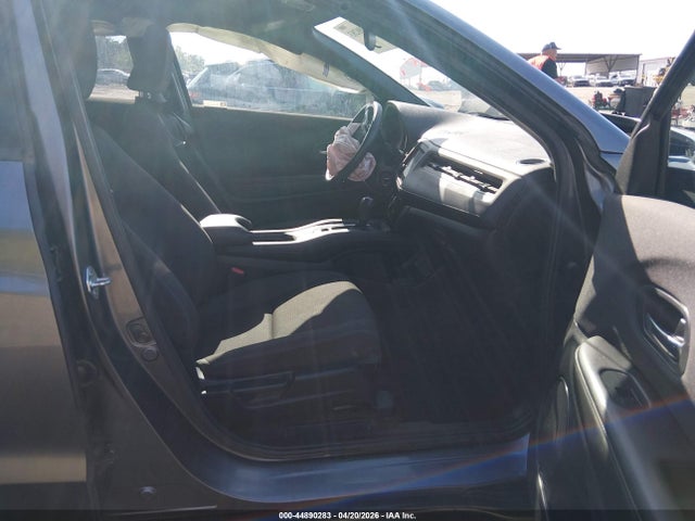 Продажа на аукционе авто 2021 Honda Hr-v 2wd Sport, vin: 3CZRU5H10MM724998, номер лота: 44890283