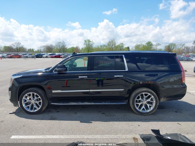 44890339 :رقم المزاد ، 1GYS4HKJ1JR226959 vin ، 2018 Cadillac Escalade Esv Luxury مزاد بيع