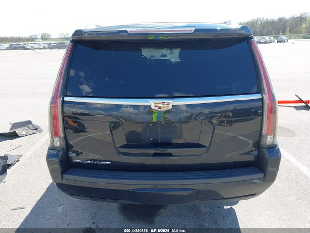 44890339 :رقم المزاد ، 1GYS4HKJ1JR226959 vin ، 2018 Cadillac Escalade Esv Luxury مزاد بيع
