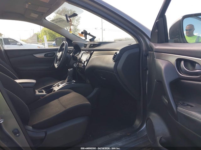 44890350 :رقم المزاد ، JN1BJ1CRXKW325456 vin ، 2019 Nissan Rogue Sport S مزاد بيع