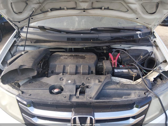 Продажа на аукционе авто 2016 Honda Odyssey Ex-l, vin: 5FNRL5H67GB111077, номер лота: 44890356