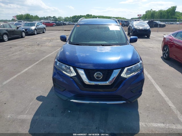 2018 Nissan Rogue Sv მანქანა იყიდება აუქციონზე, vin: 5N1AT2MV4JC827055, აუქციონის ნომერი: 44890357
