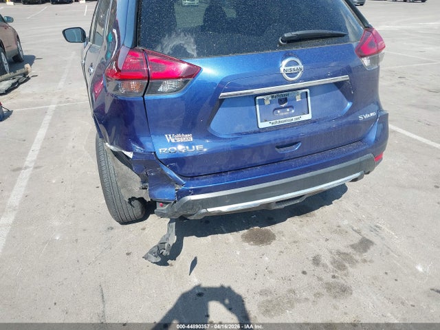 2018 Nissan Rogue Sv მანქანა იყიდება აუქციონზე, vin: 5N1AT2MV4JC827055, აუქციონის ნომერი: 44890357