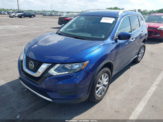 2018 Nissan Rogue Sv მანქანა იყიდება აუქციონზე, vin: 5N1AT2MV4JC827055, აუქციონის ნომერი: 44890357
