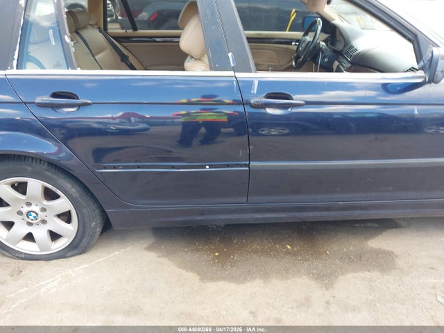 Продажа на аукционе авто 2004 Bmw 325xit, vin: WBAEP33404PF04384, номер лота: 44890368
